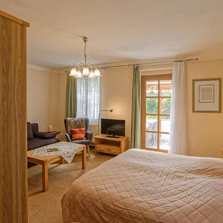 Maria Am Schlosspark Appartement *